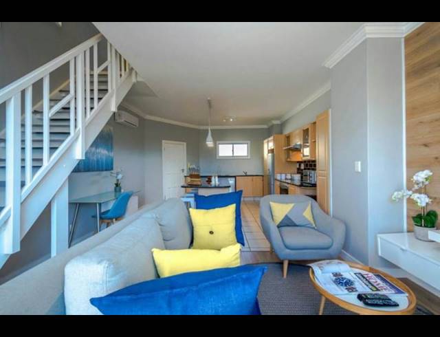 2 BEDROOM APARTMENT FOR SALE IN UMHLANGA RIDGE
